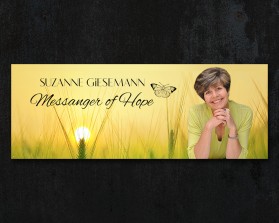 www.SuzanneGiesemann.com entry by CreativeChamber