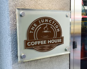The Junction Coffee House entry by sandi sulistyono